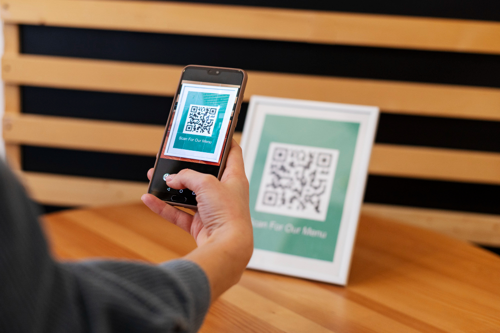 Vantagens de usar etiquetas com código QR para marketing interativo